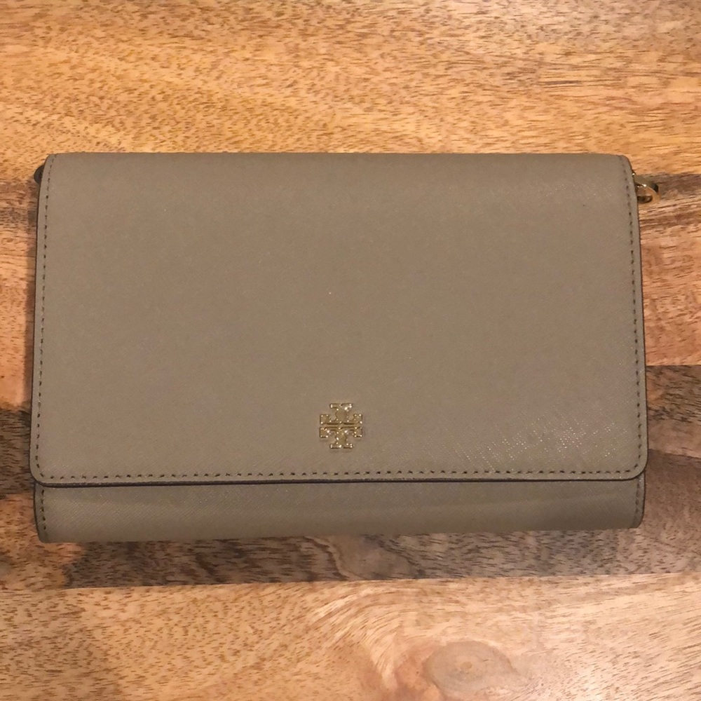 Tory Burch Emerson Chain Wallet French Gray